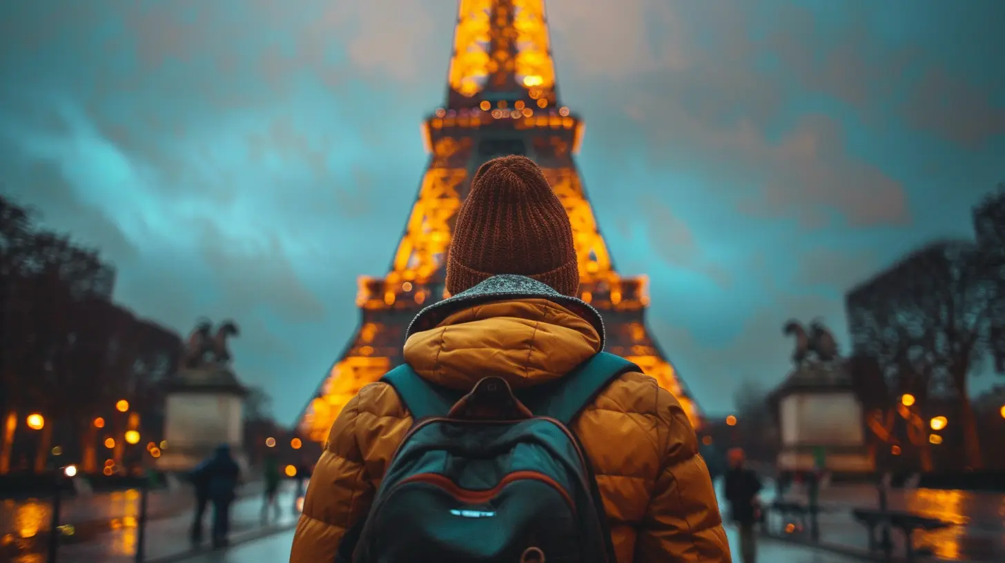 Essential Nighttime Safety Tips for Travelers